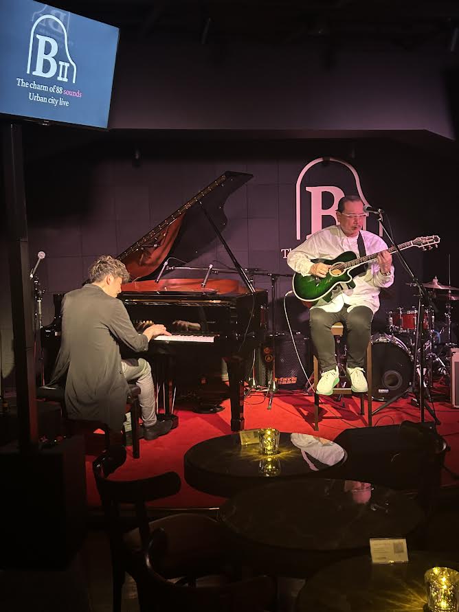 銀座ミュージックバー 「Music&Bar BⅡ-ビーツー」 – 東京都中央区銀座